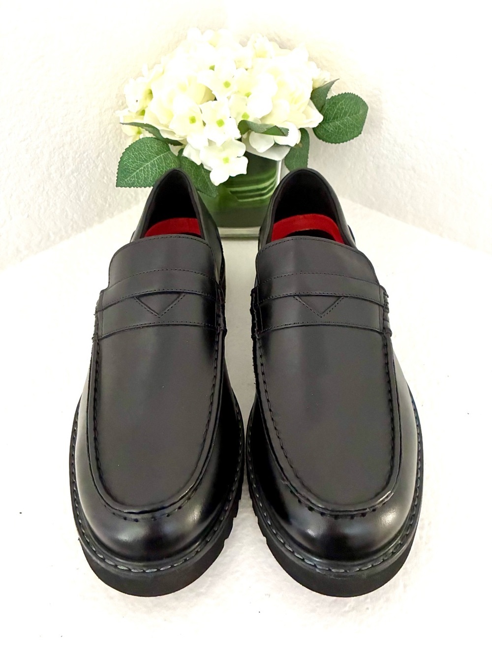 NWOT men’s leather dress shoes by Rockport size 11.